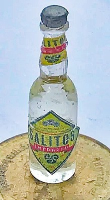 Dolls House Glass Bottle With A Salitos Drink Label 1:12 Scale Bar L tumdee