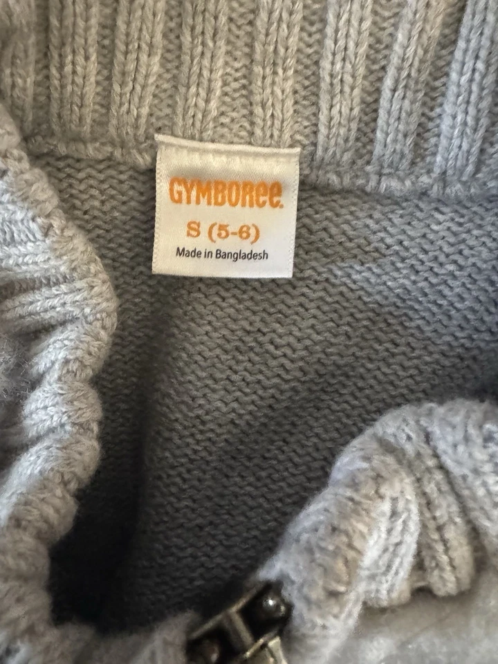 Chaleco Gymboree Talla 5-6 Piel Sintética Cremallera | Felpa Tejido Suave Borde Gris Foto 2 de 3