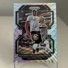 Giannis Antetokounmpo Prizm 2021/22 Prizm Silver #12