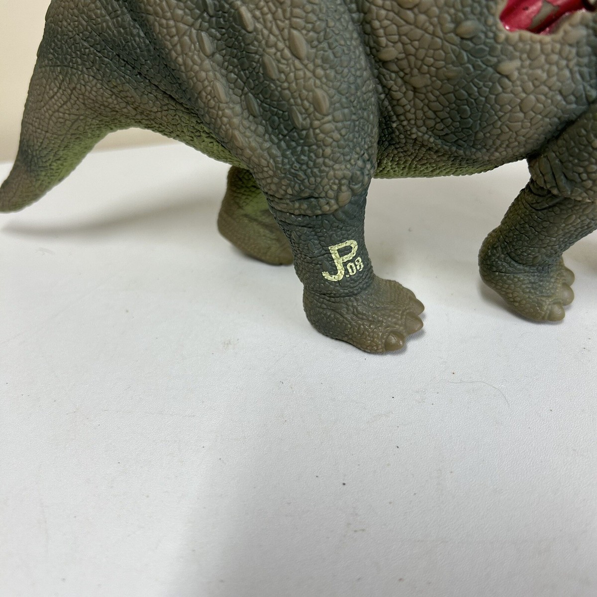 1993 Kenner Jurassic Park Dino Damage Wound Triceratops Figure JP