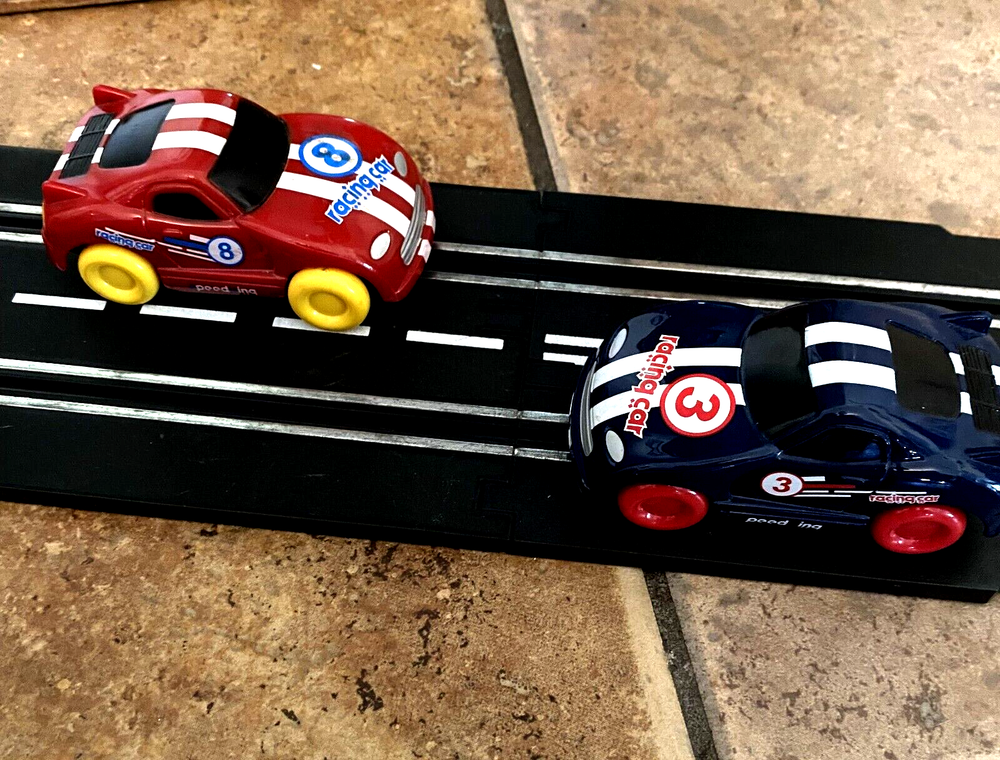 2 players Racing Electric 2 Car Set Loop Express ARTIN  in box- good condition