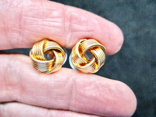Vintage-Gold Tone Ribbed Knot Pierced Earrings