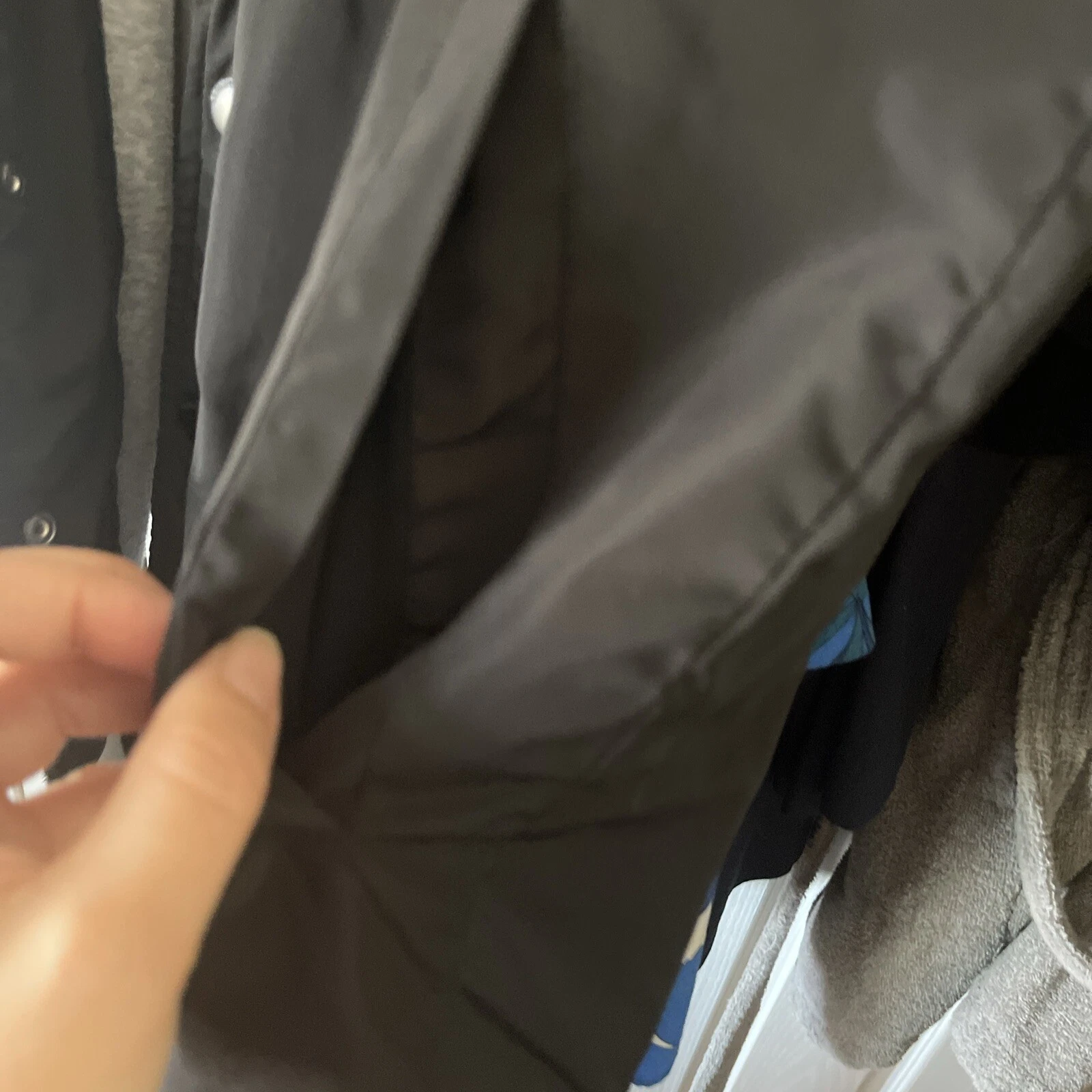 COACH GIACCA SKATEBOARD PRIMITIVA Nero Ricamata Logo Oro Giacca Uomo Small