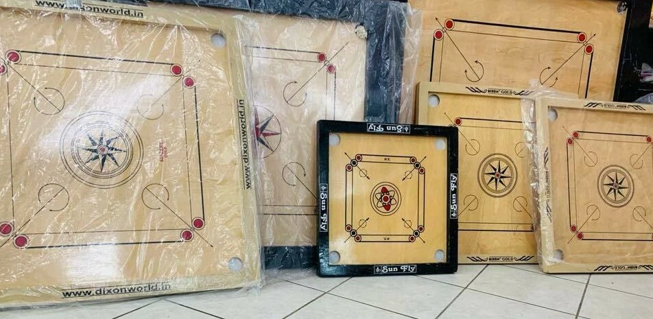 STRONG Carrom Board Coins & Striker Set Wooden Smooth Surface Gift Indian Games - Image 2 of 3