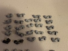 A42409 WARHAMMER 40K SPACE MARINES BITS LOT TERMINATORS ARMS GUNS HEADS PADS