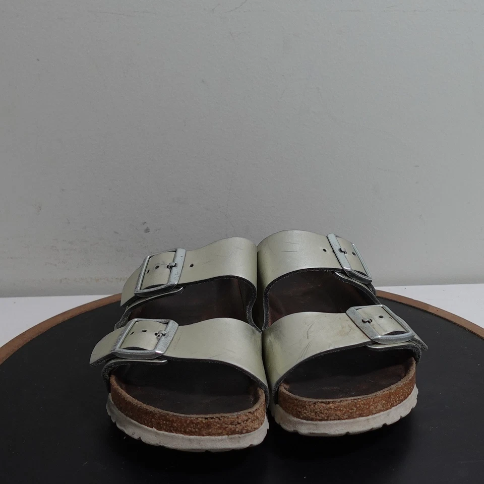 Sandalias Birkenstock Arizona para mujer 38 7-7,5 plateadas de cuero metálico plantilla de corcho Foto 3 de 4