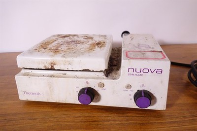 Barnstead Thermolyne SP18425 Nuova Magnetic Stir Heat Plate 7 x 7 - TESTED