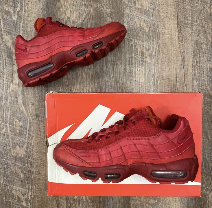 ☆鮮烈な赤 ★Triple Red Nike Air Max 95 s-l400.jpg