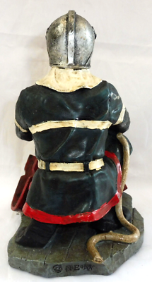 Sapeurs pompiers - STATUETTE POMPIERS AVEC TUYAU 30 cm de