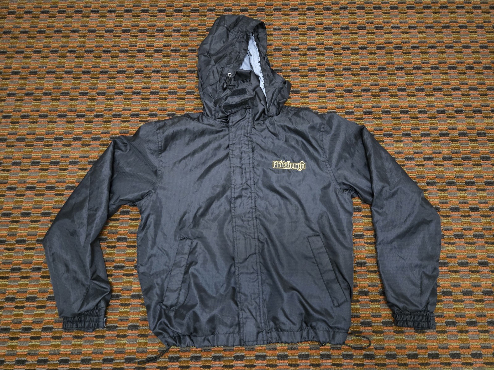 Benjamin Jordan Pittsburgh Windbreaker Jacket Medium Black Hooded Lightweight