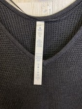 Lululemon - The Sweater Life - Women s Sweater Sz 2 NWT Loose Fit Thumbholes