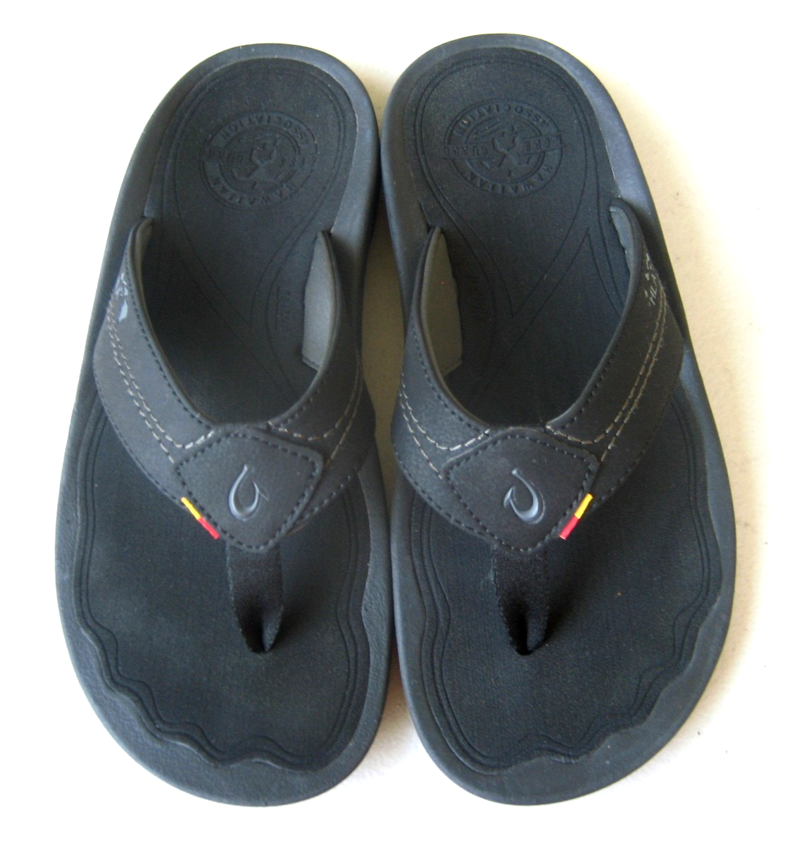 OluKai Kipi Thong Sandals Men display picture 3