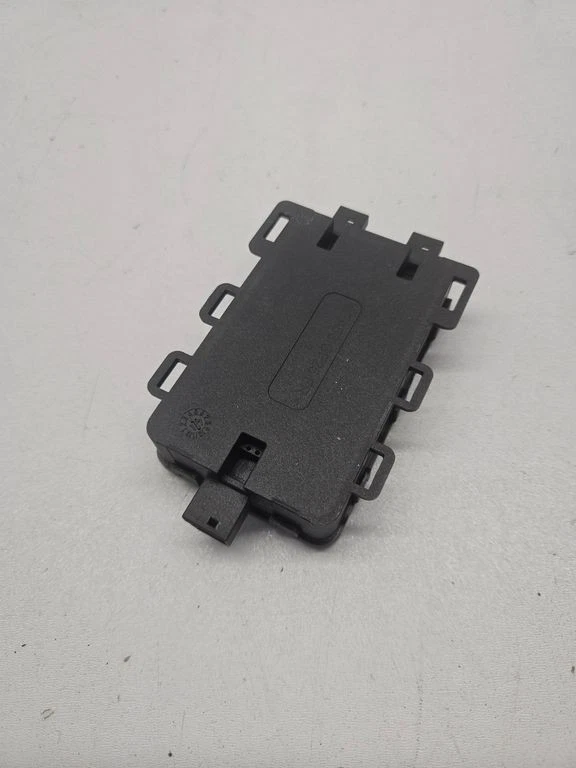 BMW 7 G11 G12 2016 Altri moduli centraline 6813097 TTA1618 - Immagine 4 di 4