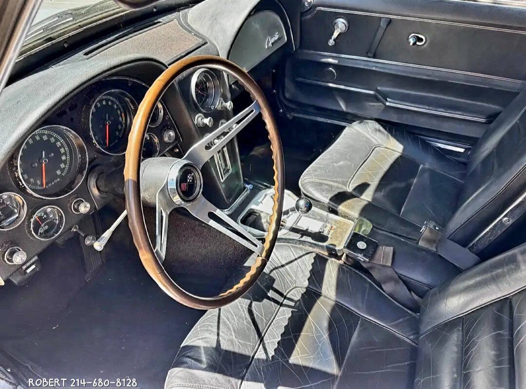 1965 Silver Chevrolet Corvette   | C2 Corvette Photo 2