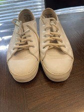 Vintage Keds Woman s Leather Shoe Size 7.5