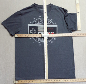 Classically Trained Men's Large T-Shirt Licensed Nintendo NES Controller Gaming