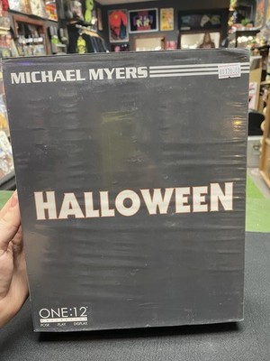 Mezco Toys One: 12 Collective Halloween Michael Myers Action Figure