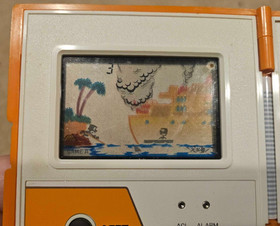 NINTENDO LIFEBOAT Game and Watch vintage electronic handheld LCD game 1983