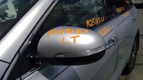 Driver Side View Mirror Power Turn Signal Fits 16-20 SORENTO 694098