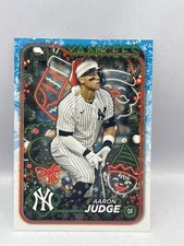 2024 Topps Holiday Aaron Judge Santa Hat Variation Short Prints #H99 Yankees