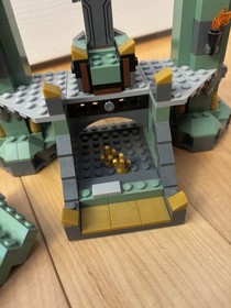 LEGO The Hobbit The Lonely Mountain&nbsp;set 79018 Smaug Lord Of The Rings Tolkien