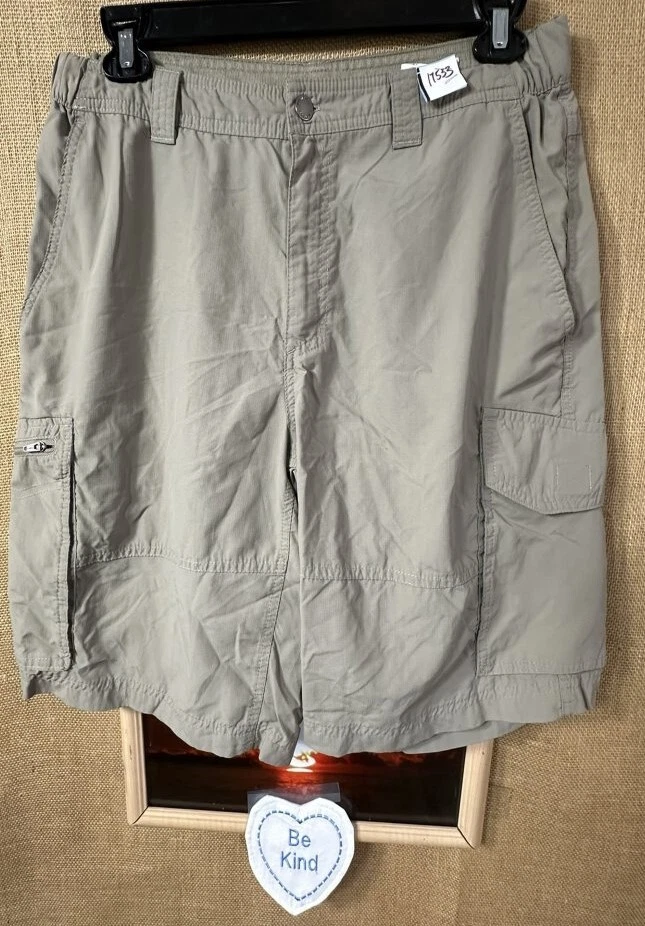 Columbia mens green cargo shorts 36W 10L solid zipper relaxed pockets Bangladesh