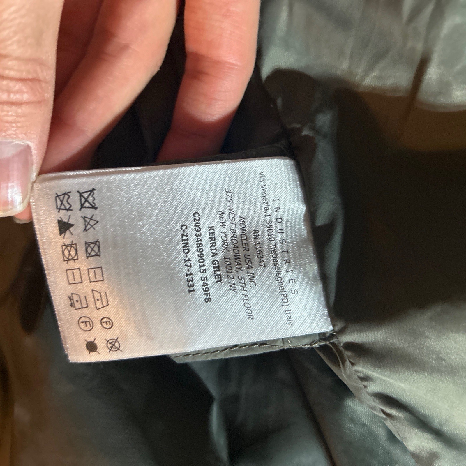 Moncler Kerria Gilet Silver Faux Fur Goose Down Puffer Vest Mens thumbnail 4