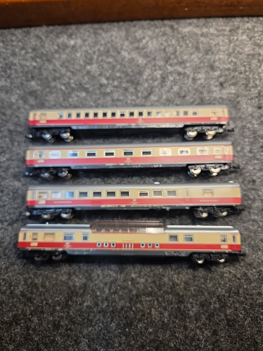 4) Marklin Z Mini Club Set Of Passenger Cars 8734/8735/8736/8738