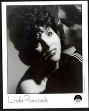 8 x 10 press photo * 1986 LINDA RONSTADT by Mark Hanauer * Asylum records
