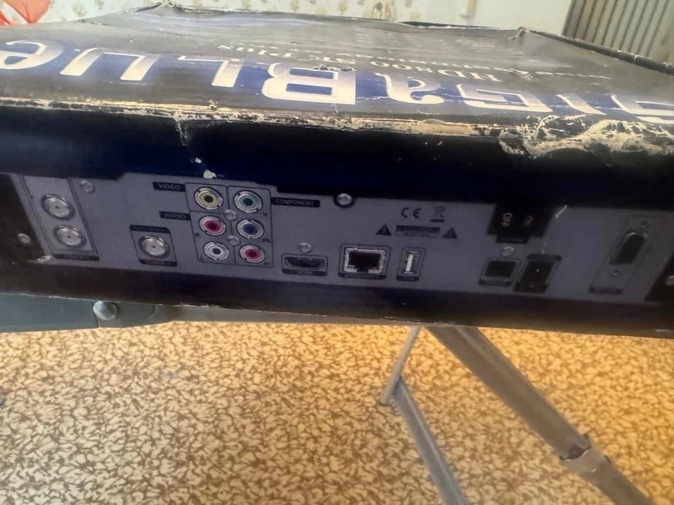 Confezione Originale Sat/Cavo Giga Blue HD 800 SE più HDTV - Immagine 4 di 4