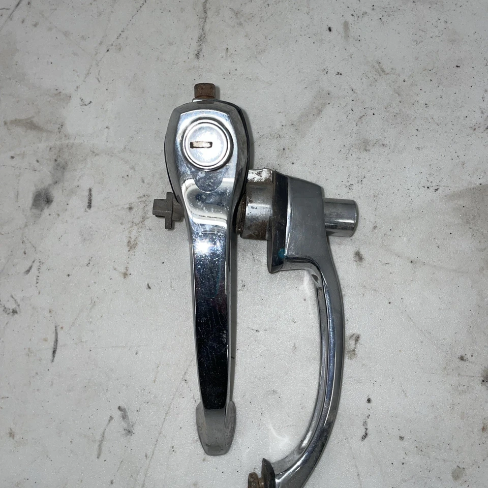 Mercedes Benz 230 Sl Door Handles - Image 3 of 4