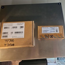 Intel SSD Pro 2500 Series 180 GB and  Intel 2.5" SSD  PRO 5400 Series 180GB