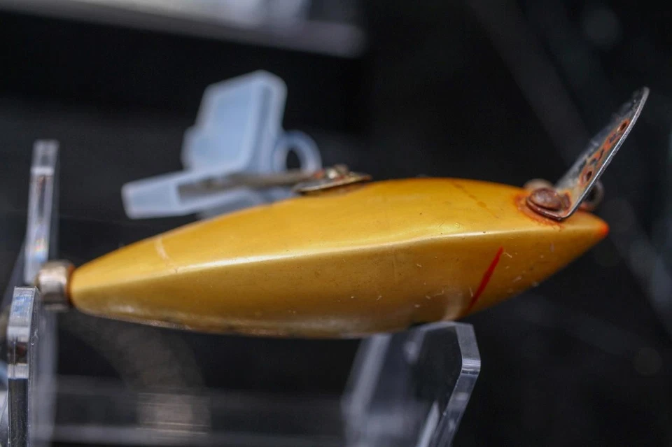 Señuelo True Temper Velocidad Lisiada Shad ESCAMAS AMARILLAS PERCA Pesca Lesionada Foto 4 de 4