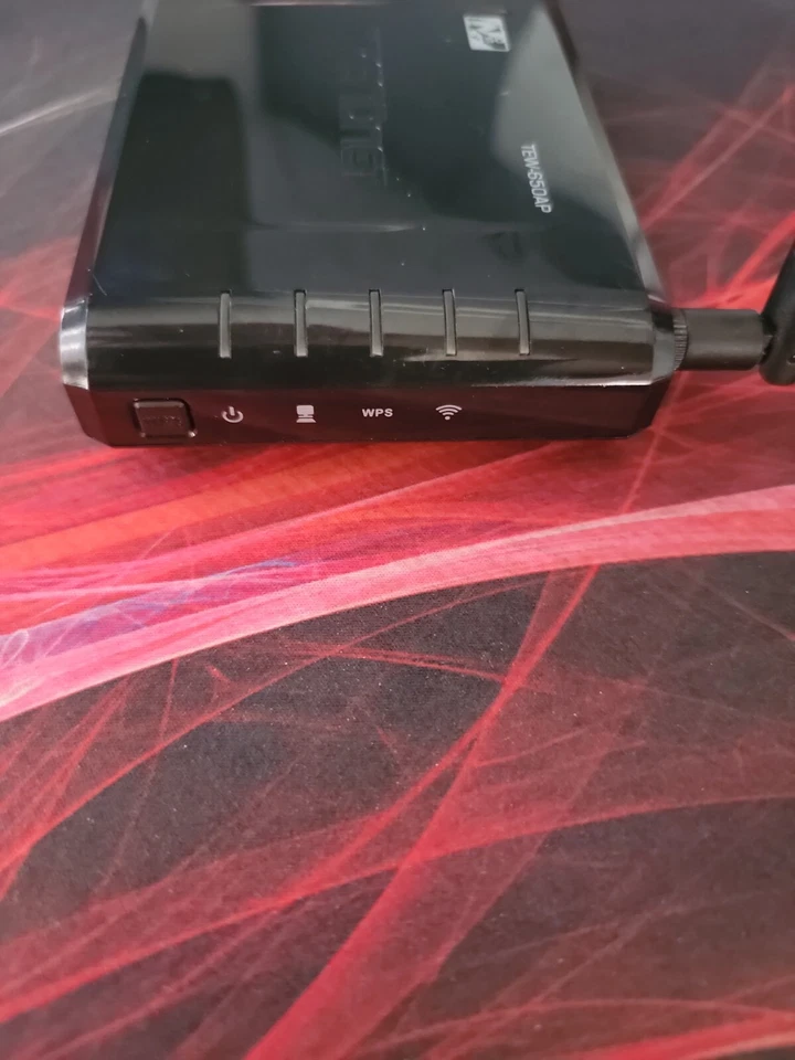 Punto de acceso inalámbrico Trendnet N TEW-650AP 150Mbs Foto 3 de 4