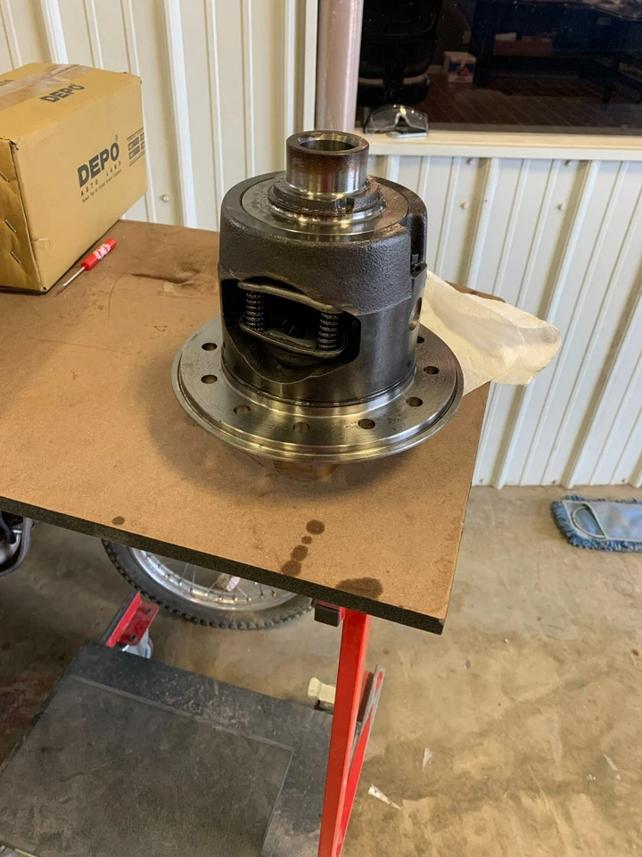 Diferencial de alto rendimiento Auburn Gear Limited Slip 542070 Foto 3 de 4