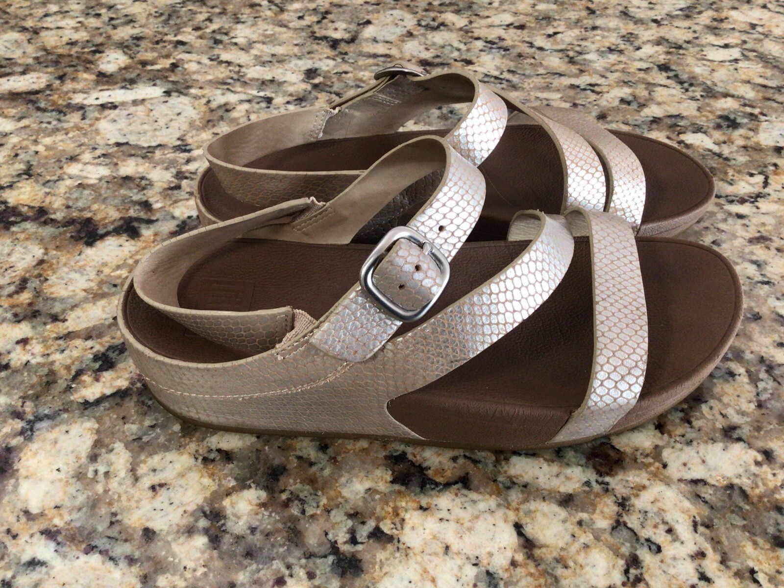 FitFlop Womens The Skinny Z-Cross Backstrap Sandals E51-423 Size 8 silver |  eBay