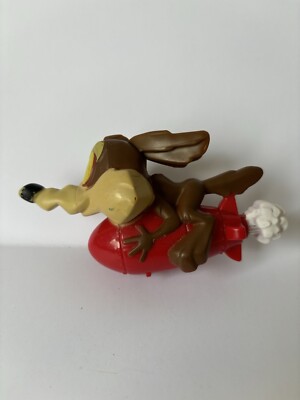 McDonalds 2020 Looney Tunes Duffy Duck  Bucks  Bunny Mc Donalds Toys Toonz Toons