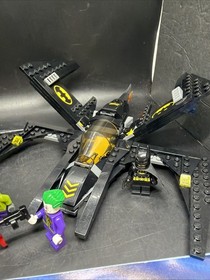LEGO DC Super Heroes 6863 Batwing Battle Over Gotham City Retired