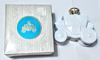 Avon Royal Coach FIELD FLOWERS. Foaming Bath Oil 5 FL. OZ. ALMOST FULL VINTAGE .