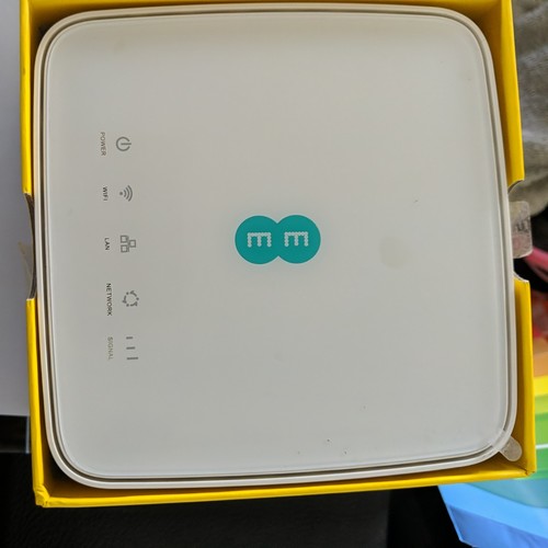 EE Alcatel 4G LTE Router - HH70VB - Afbeelding 6 van 7