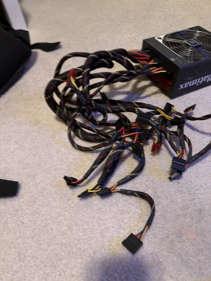 Enermax Platimax 1350W 80 Plus Platinum Power Supply - Image 3 of 3