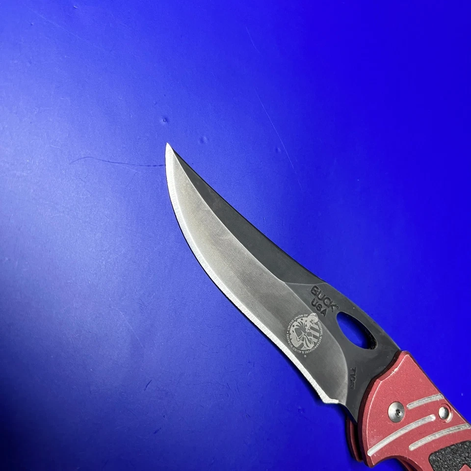 Discontinued Buck 710 Volt USA Folding Knife "United Union of Roofers" - Image 2 of 4