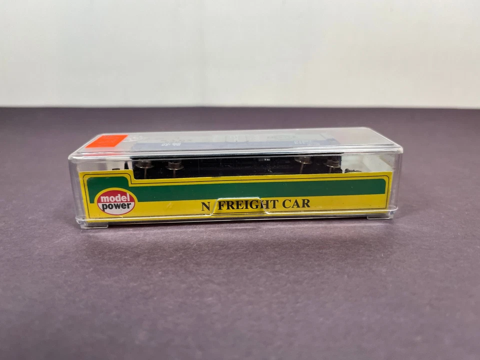 Model Power N Scale Train Freight Box Car NESTLE North American NADX 8205 - Image 4 of 4
