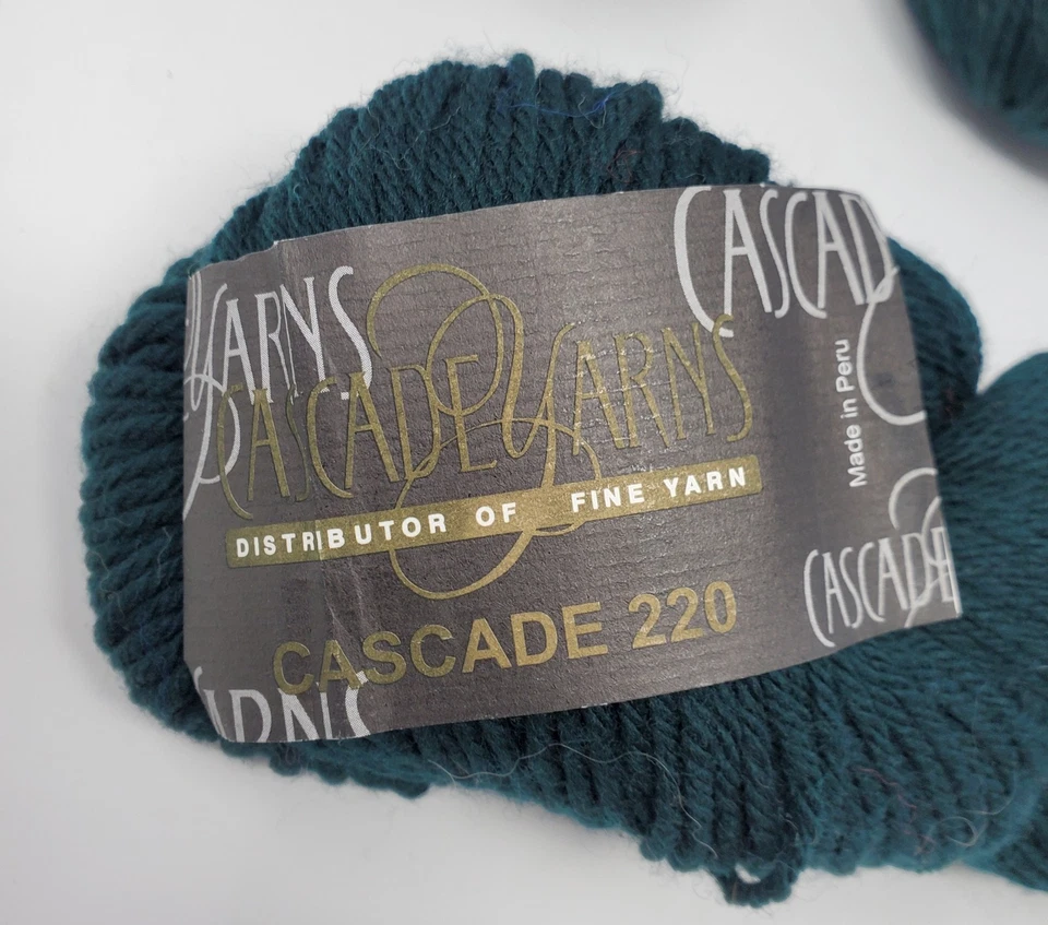 Cascade 220 Yarn (Lot of 4) Color #9405 Pine 3.5oz/220 Yards ea. Made in Peru - Image 3 of 4
