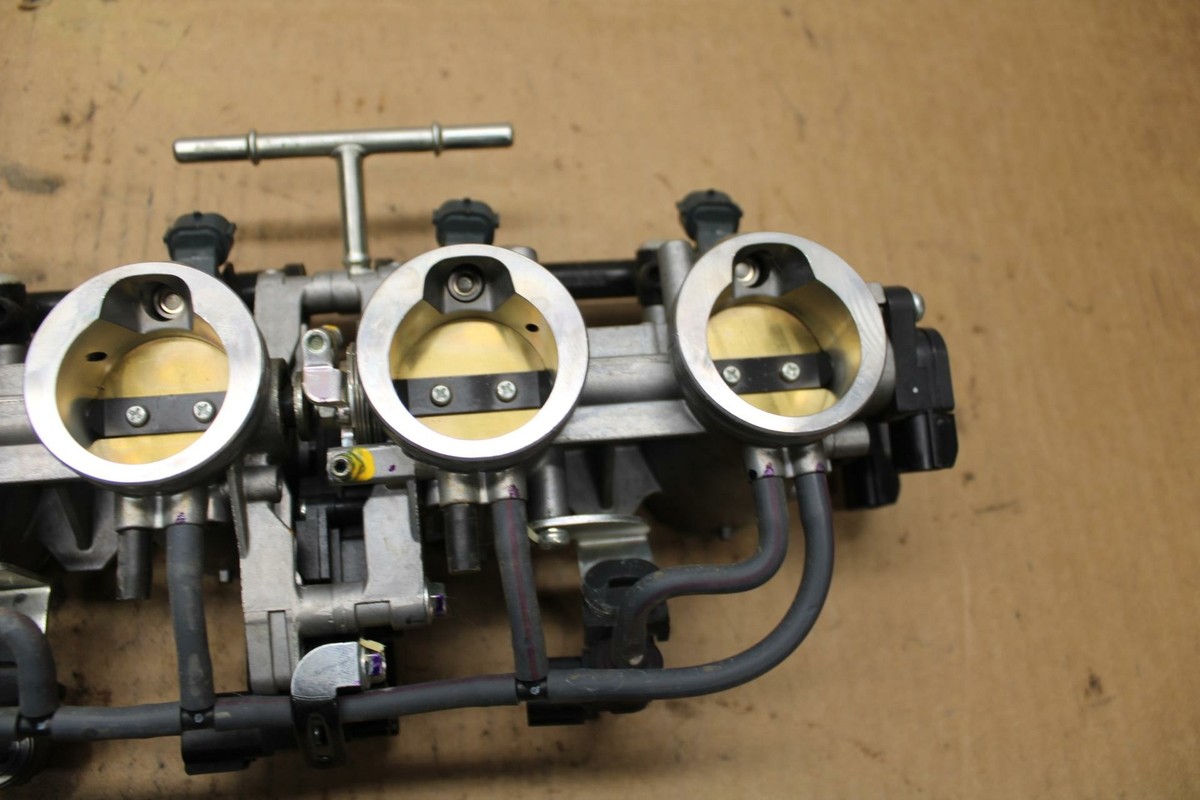 09-12 KAWASAKI NINJA ZX6R MAIN FUEL INJECTORS / THROTTLE BODIES