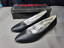 NEW Vintage Black Saks Fifth Avenue Fenton Last Low Heels Size 9.5B 6131