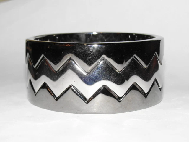 Brazaletes trampa de oso enchapados en plata Eddie Borgo Foto 2 de 4