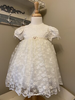 Taufkleid - verschiedene Größen erhältlich - neu mit Etikett