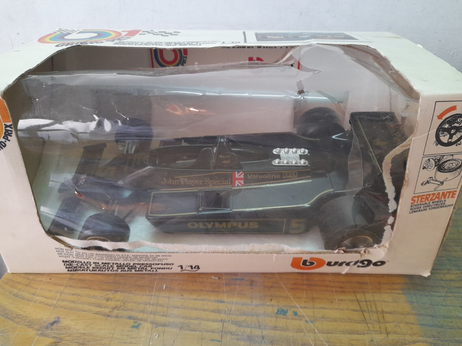 Foto 1 di 3