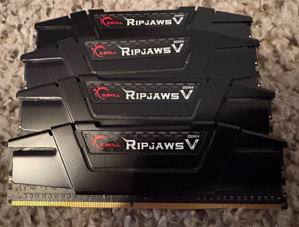 G. SKILL RipJaws V Series 32GB (4x8GB) DDR4-3600 Memory CL18-22-22